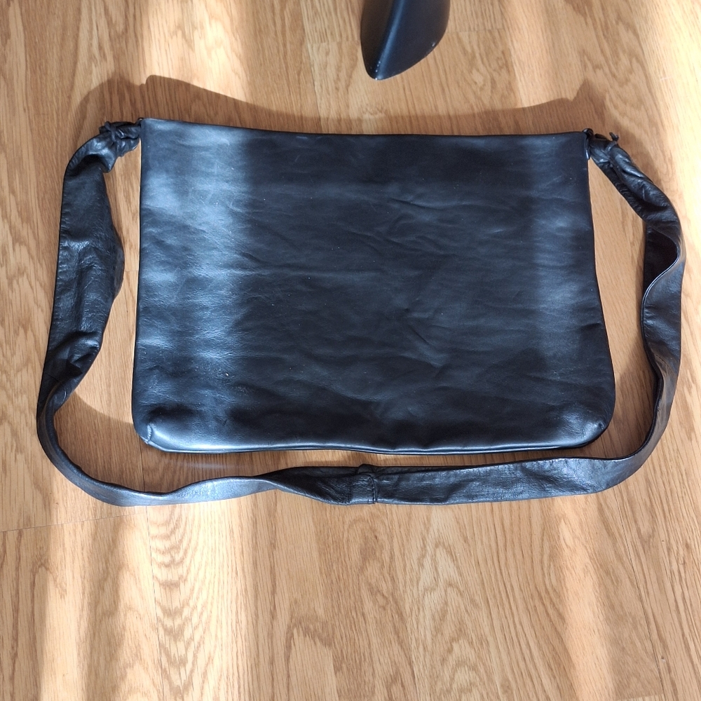 Antonio Cristiano made in Italy black leather crossbody EUC